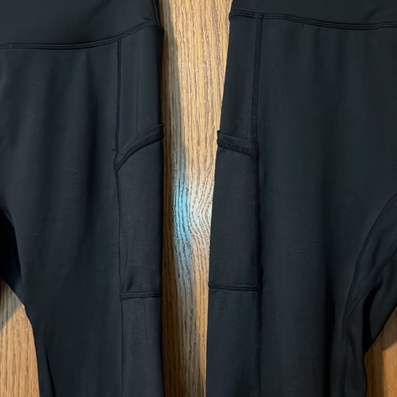 Amazon find pair of black leggings NWOT - Picture 2 of 3